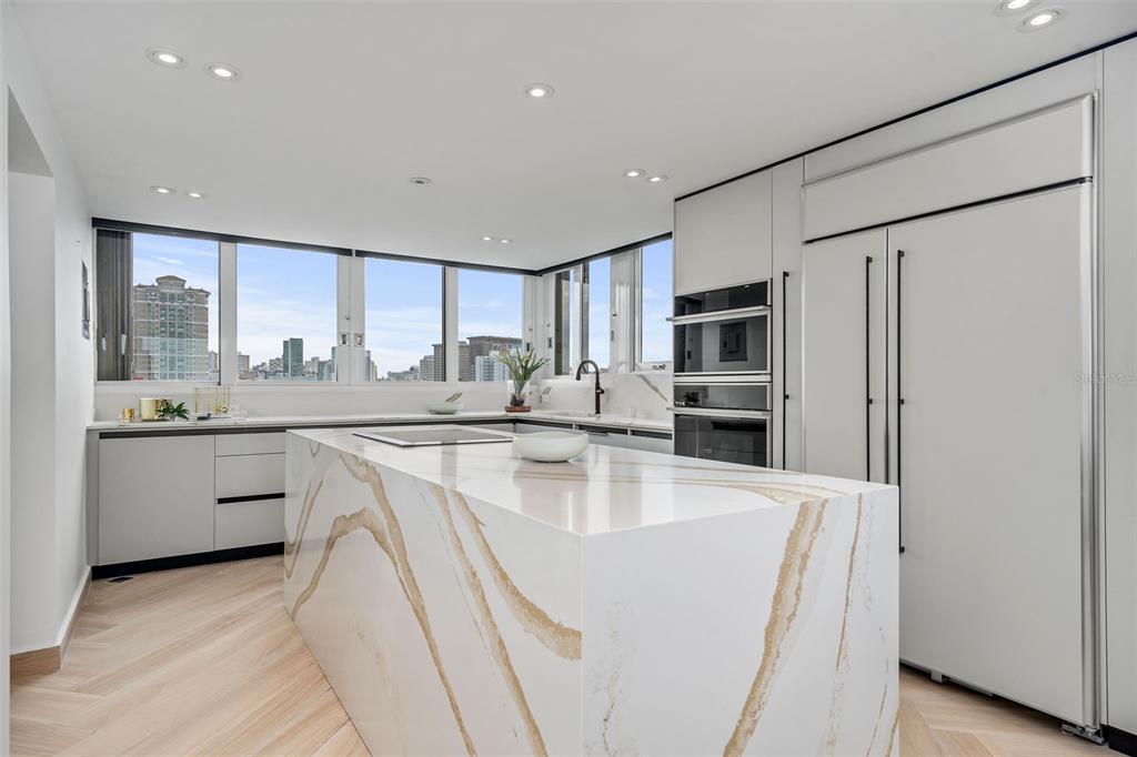 1485 ASHFORD AVE #8A