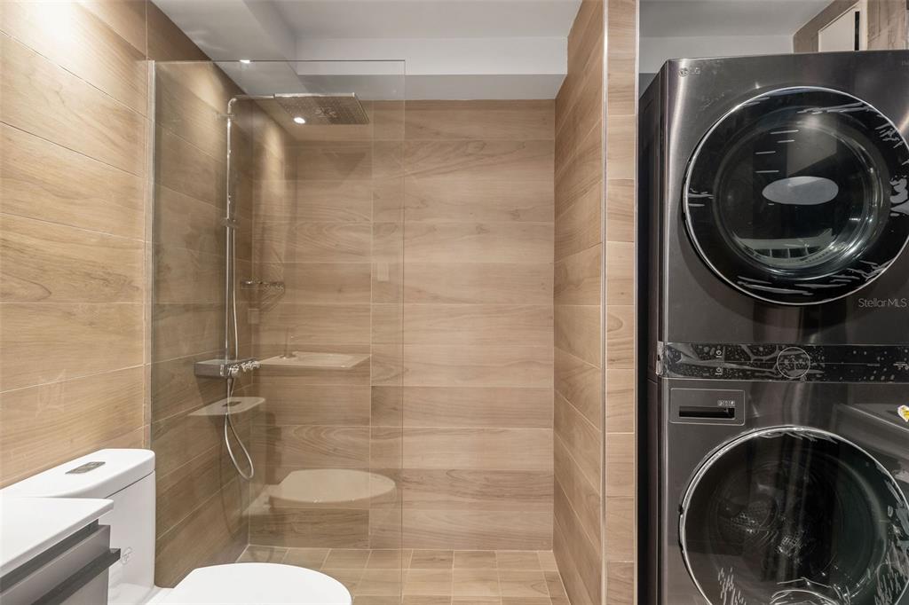 1477 ASHFORD AVE #605