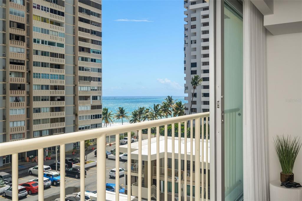 1477 ASHFORD AVE #605