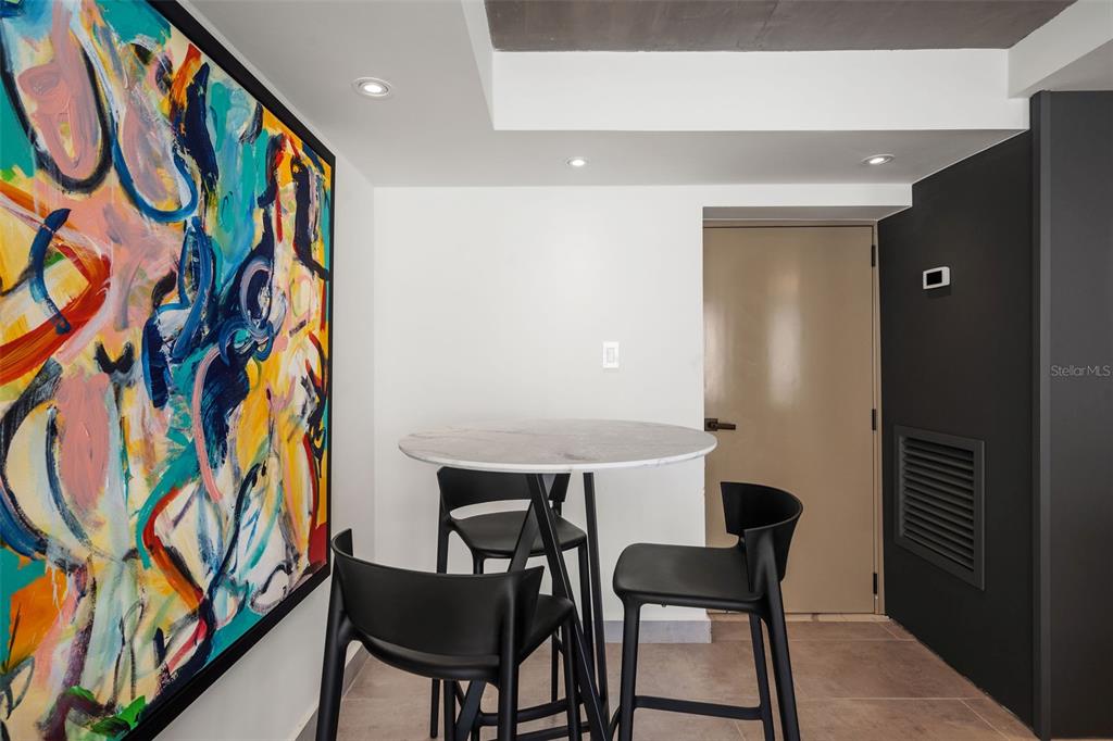 1477 ASHFORD AVE #605