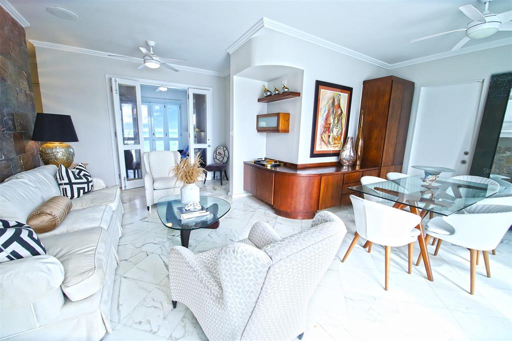 876 ASHFORD AVE N #PH East