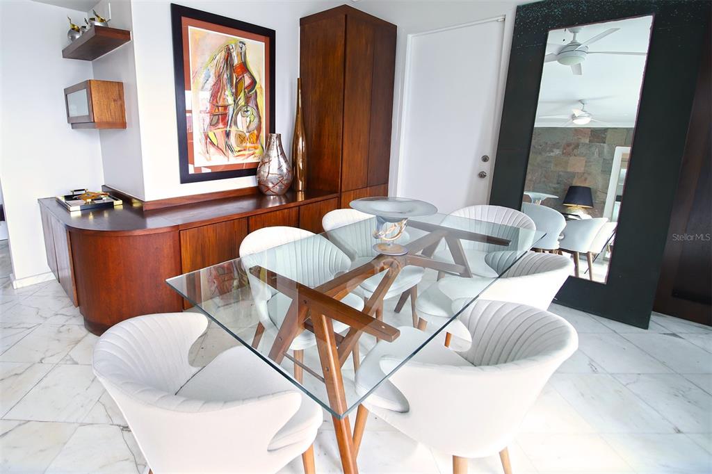 876 ASHFORD AVE N #PH East