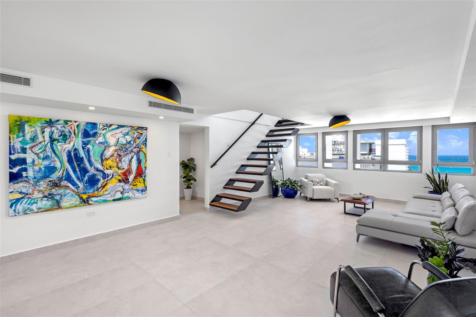 1452 ASHFORD AVE #PH-B