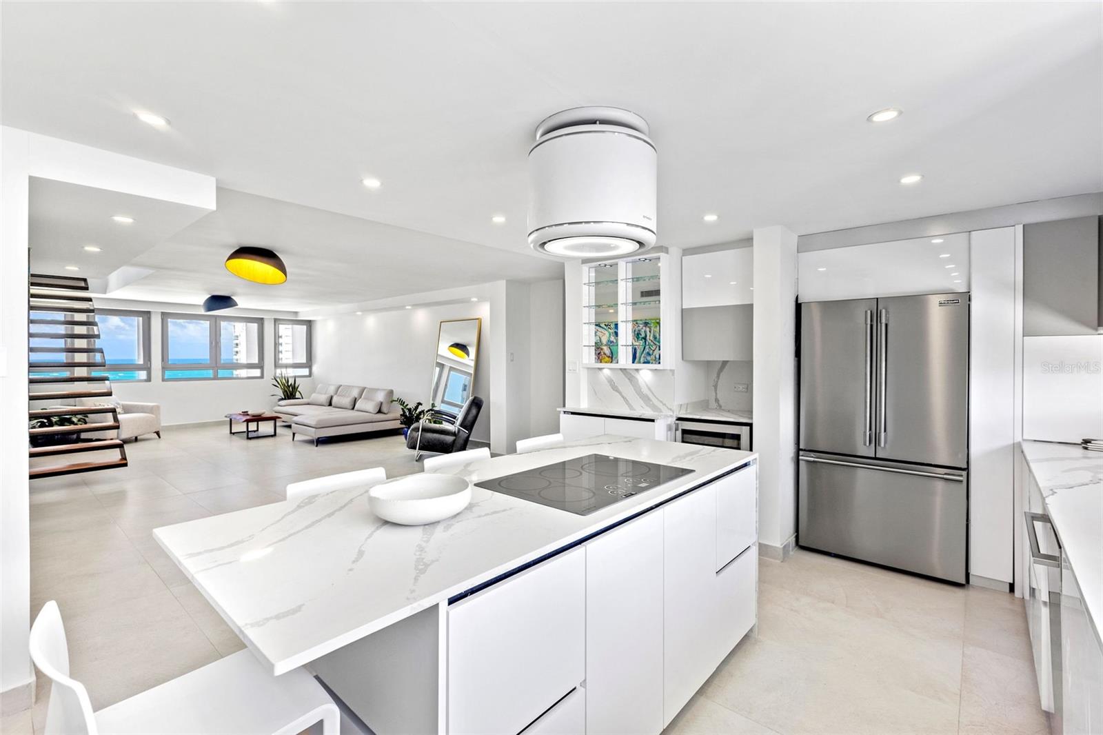 1452 ASHFORD AVE #PH-B