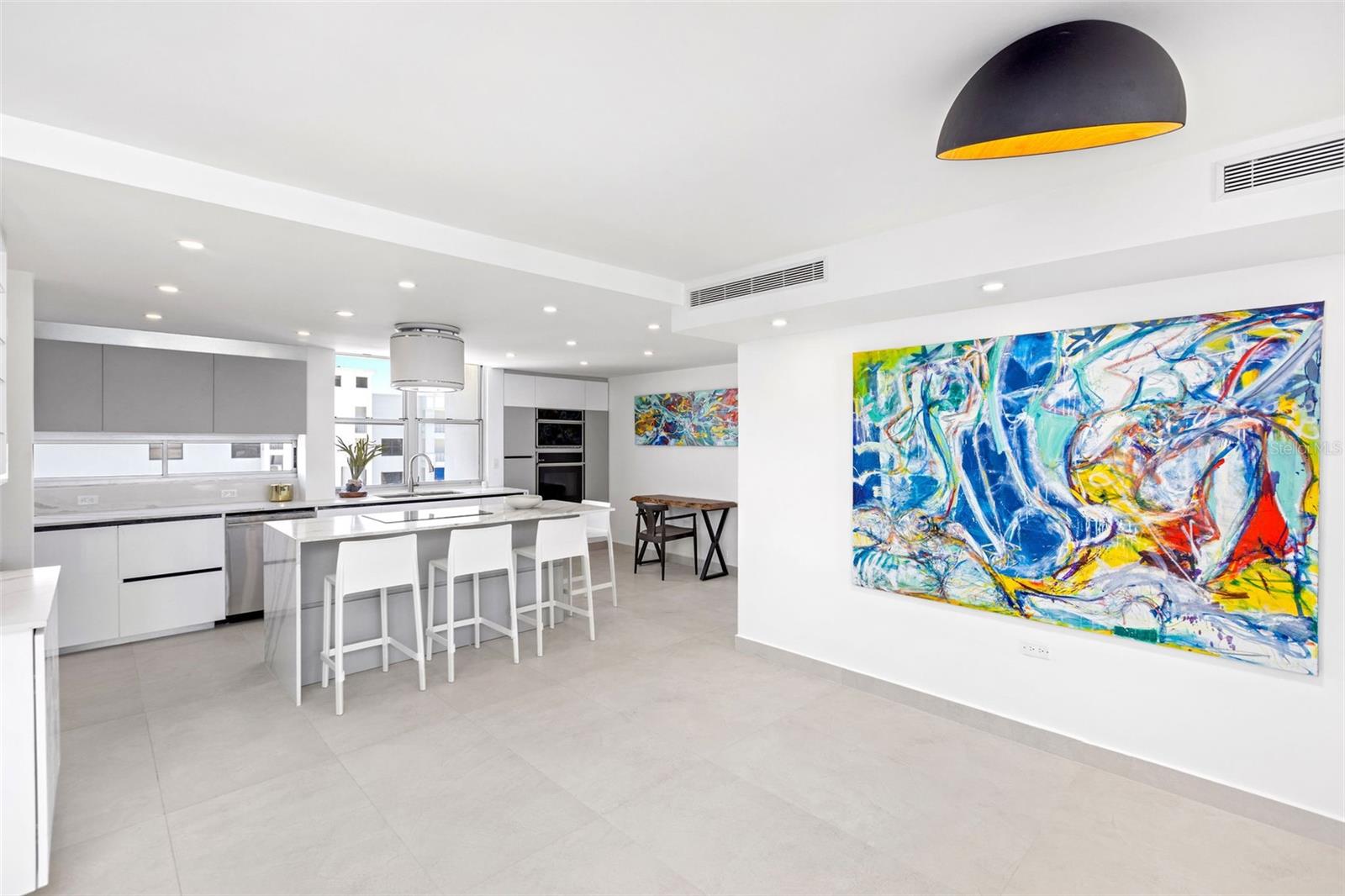 1452 ASHFORD AVE #PH-B