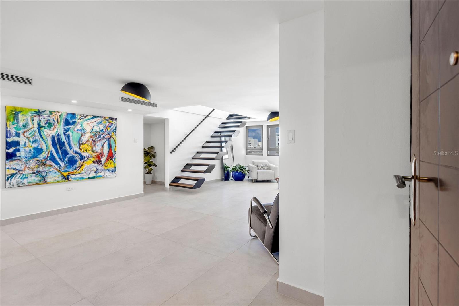 1452 ASHFORD AVE #PH-B