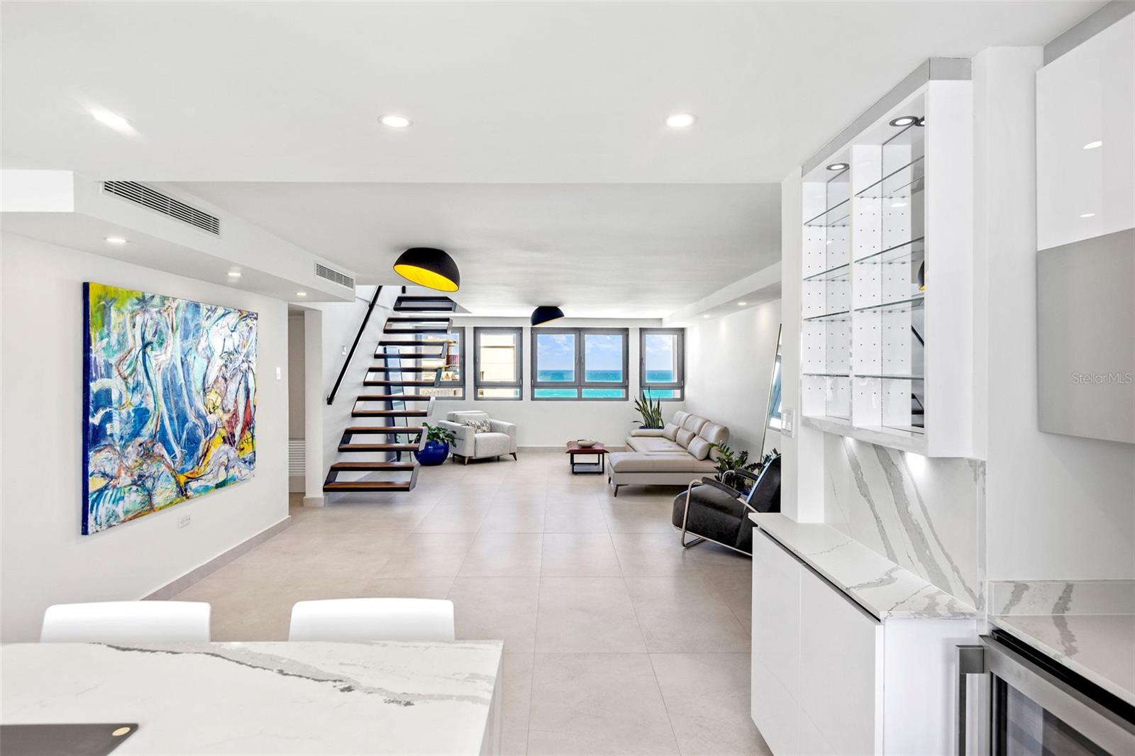 1452 ASHFORD AVE #PH-B