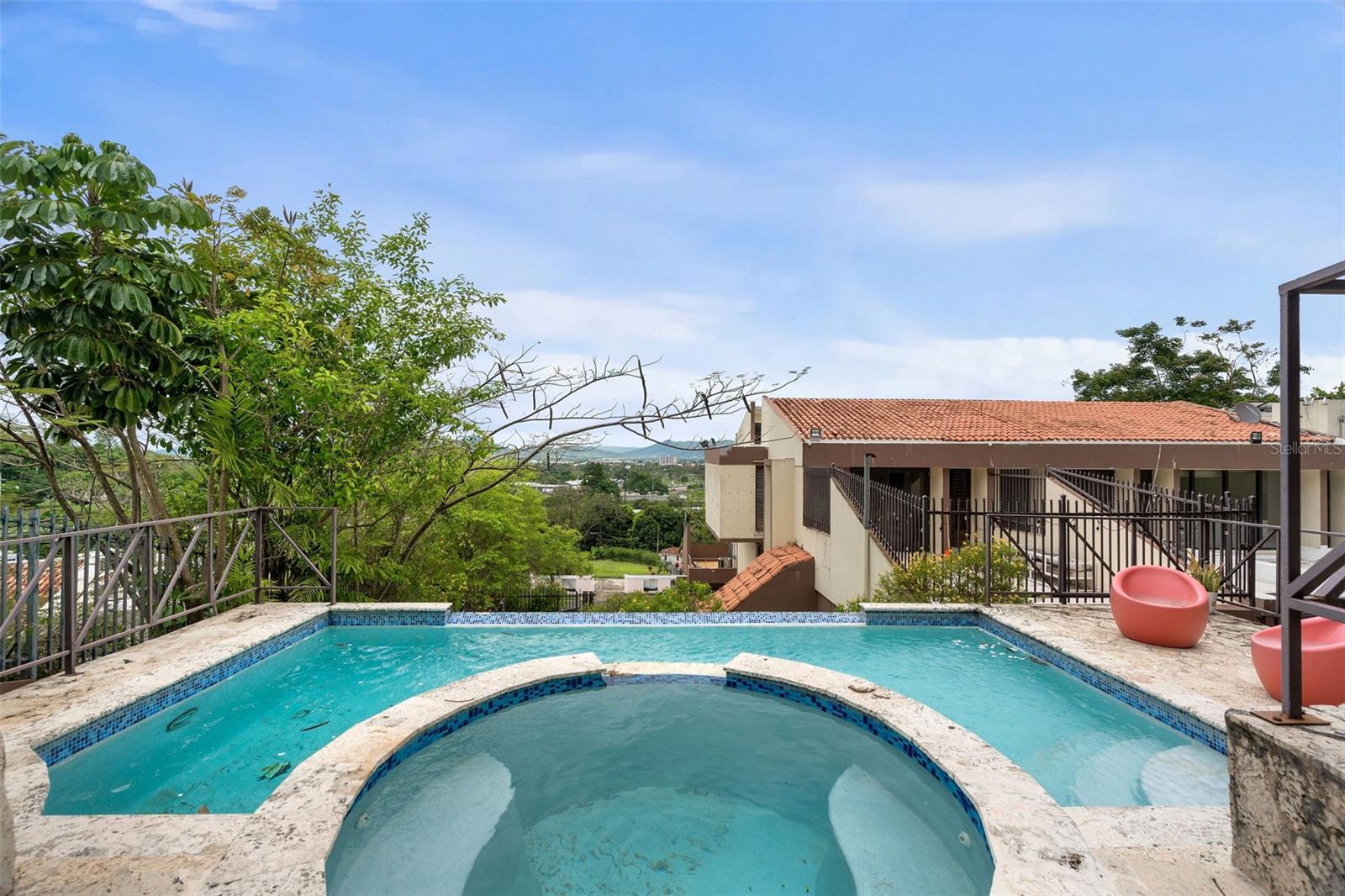 D-11 RECREO ST #D-11