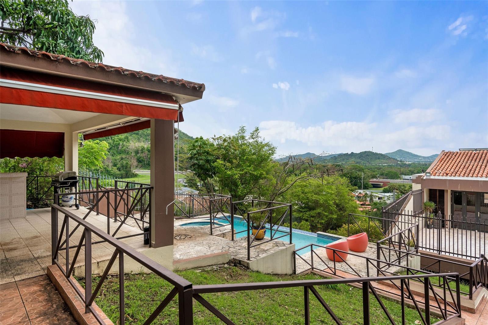 D-11 RECREO ST #D-11