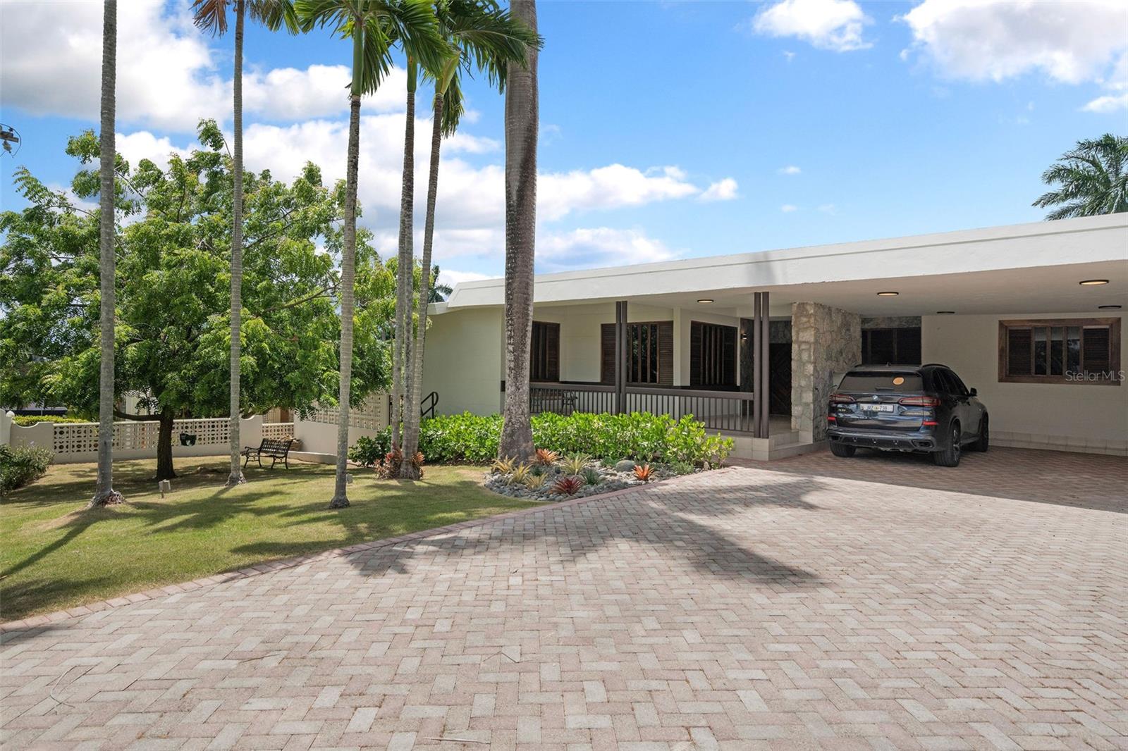 1825 CAMELIA ST #1825