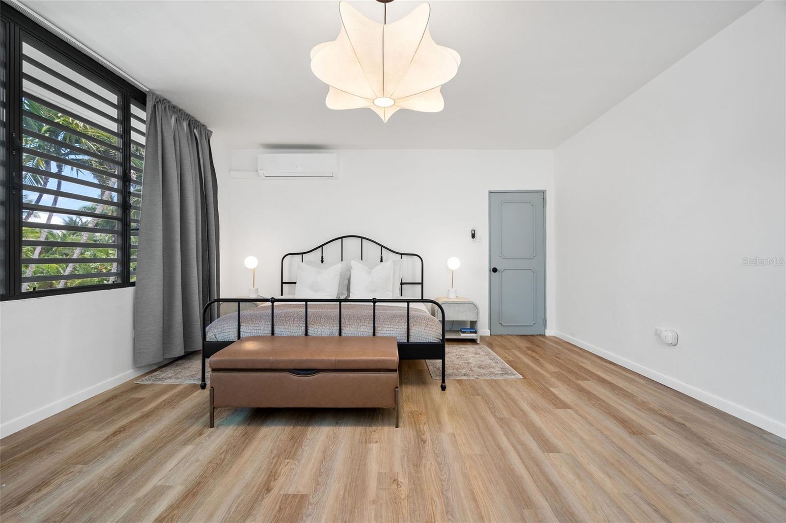 1825 CAMELIA ST #1825