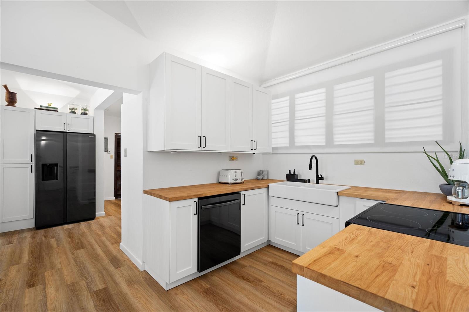 1825 CAMELIA ST #1825