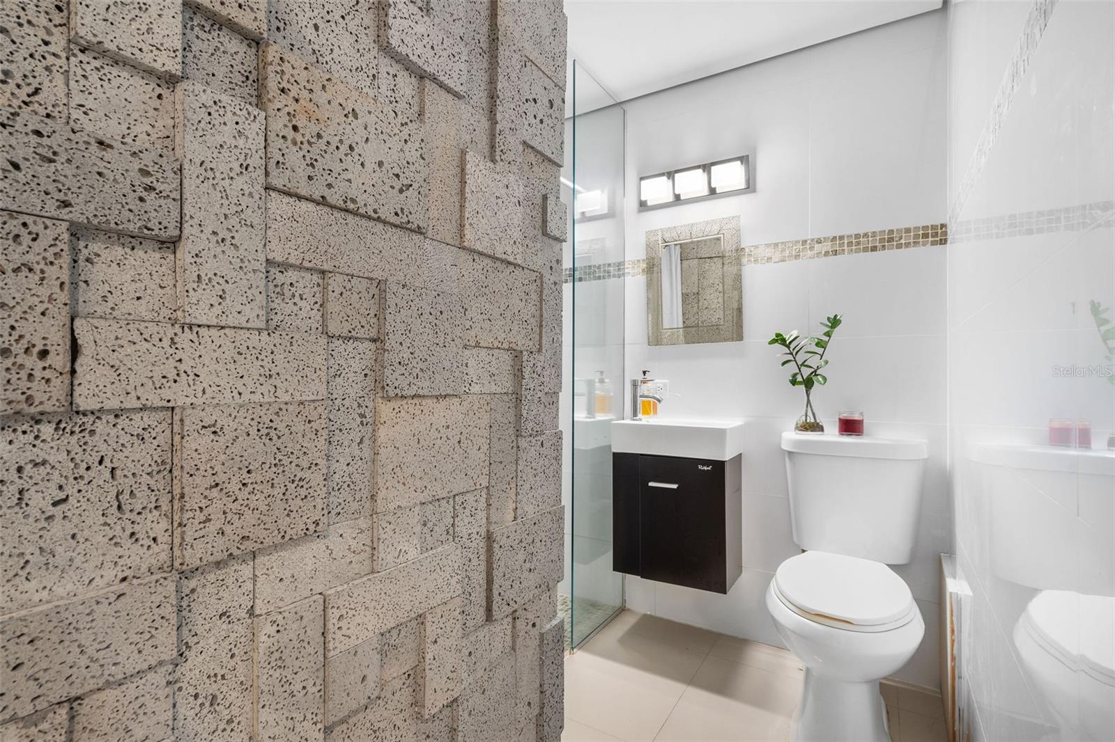 6 MARIANO RAMIREZ BAGES ST #5A