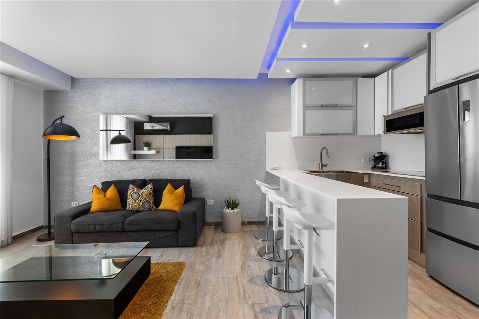 1022 ASHFORD ST #D-2