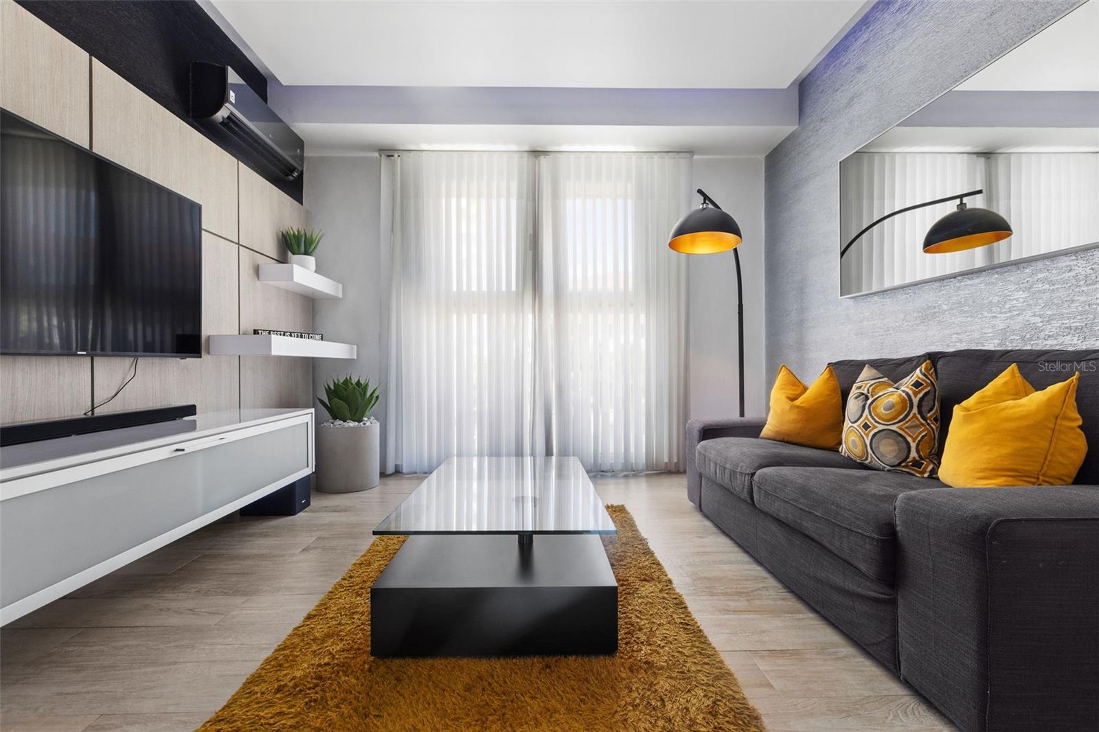 1022 ASHFORD ST #D-2