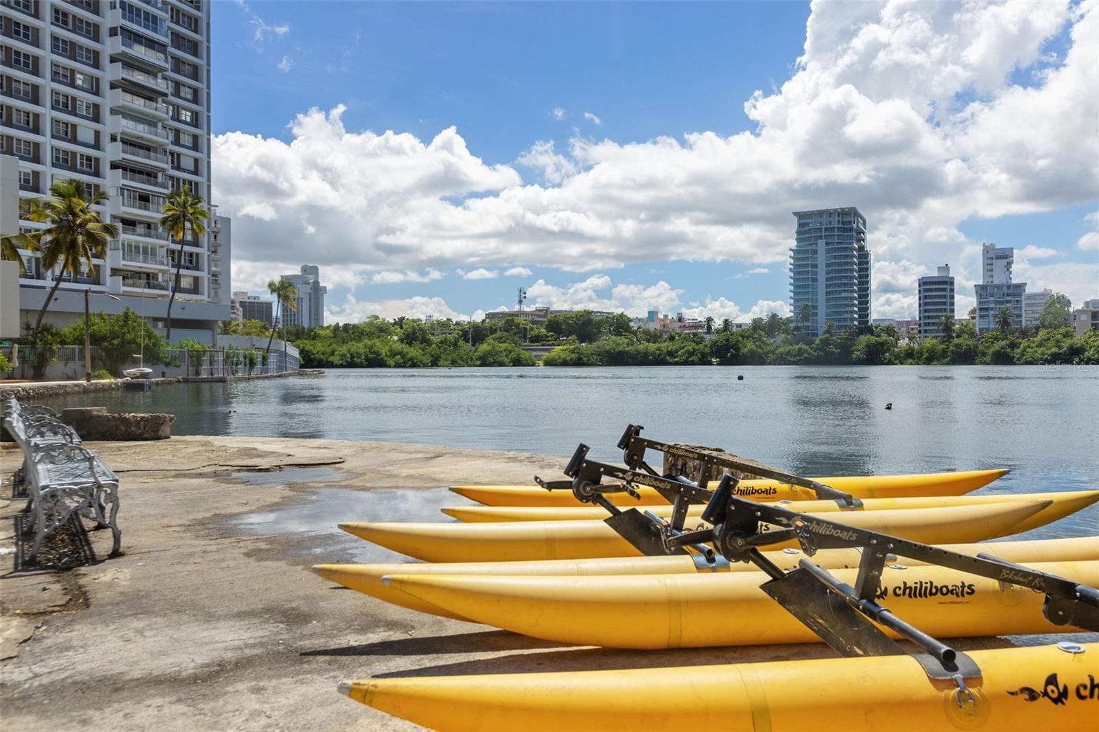 1022 ASHFORD ST #D-2