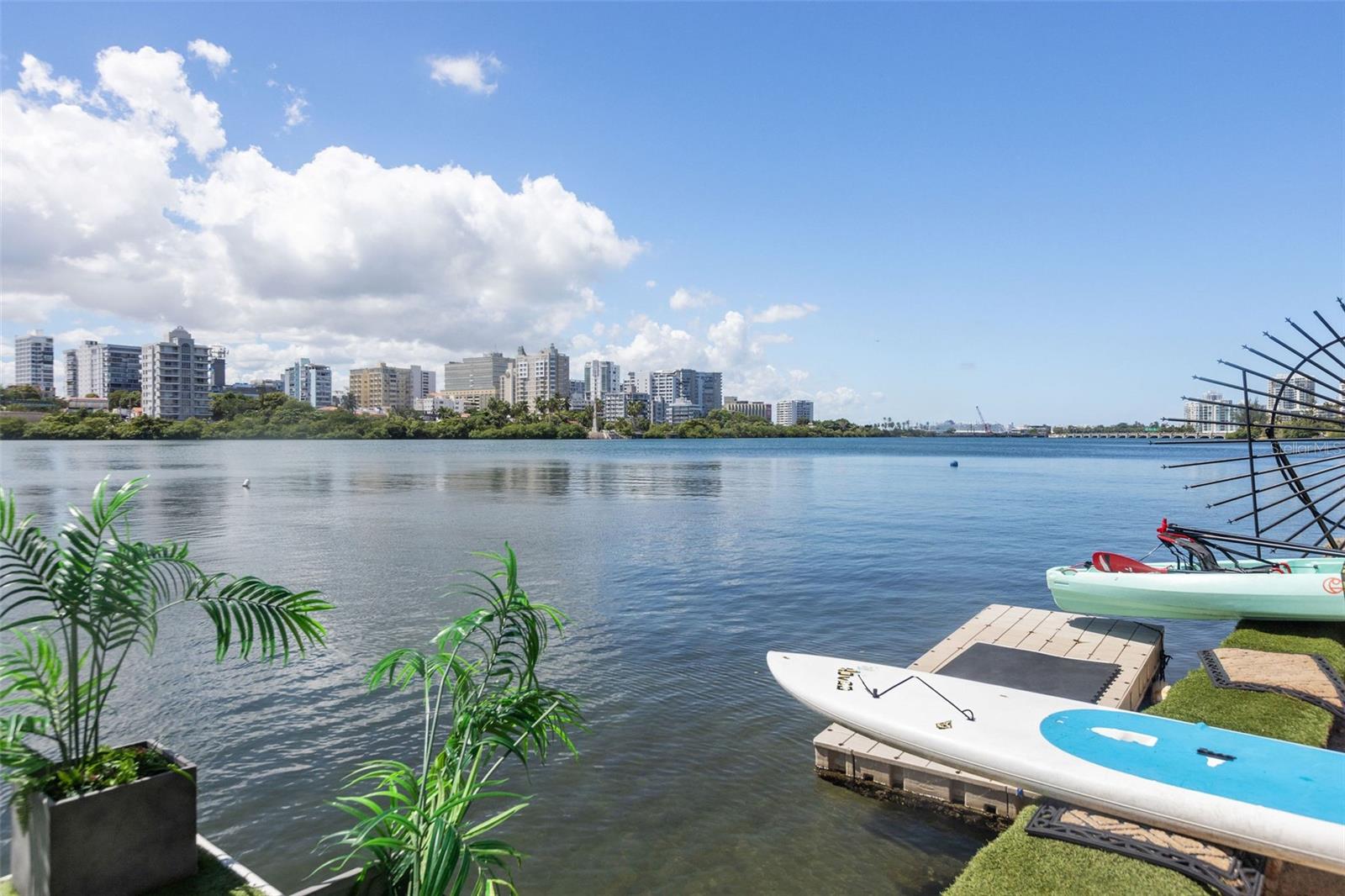 1022 ASHFORD ST #D-2