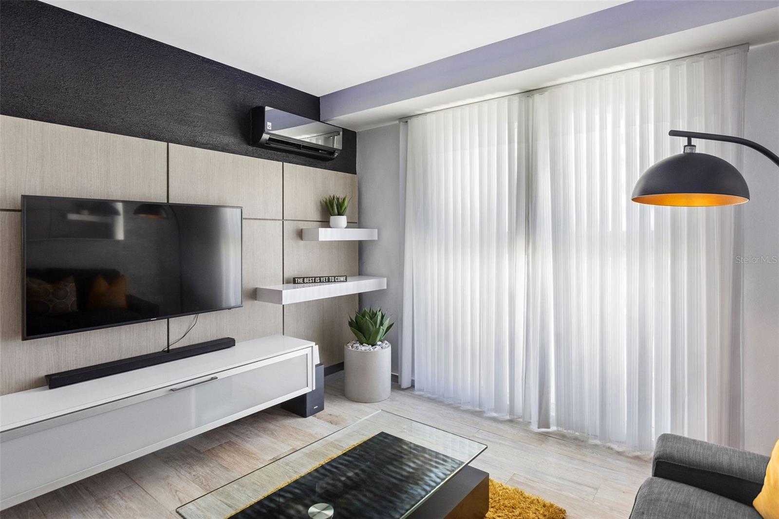 1022 ASHFORD ST #D-2