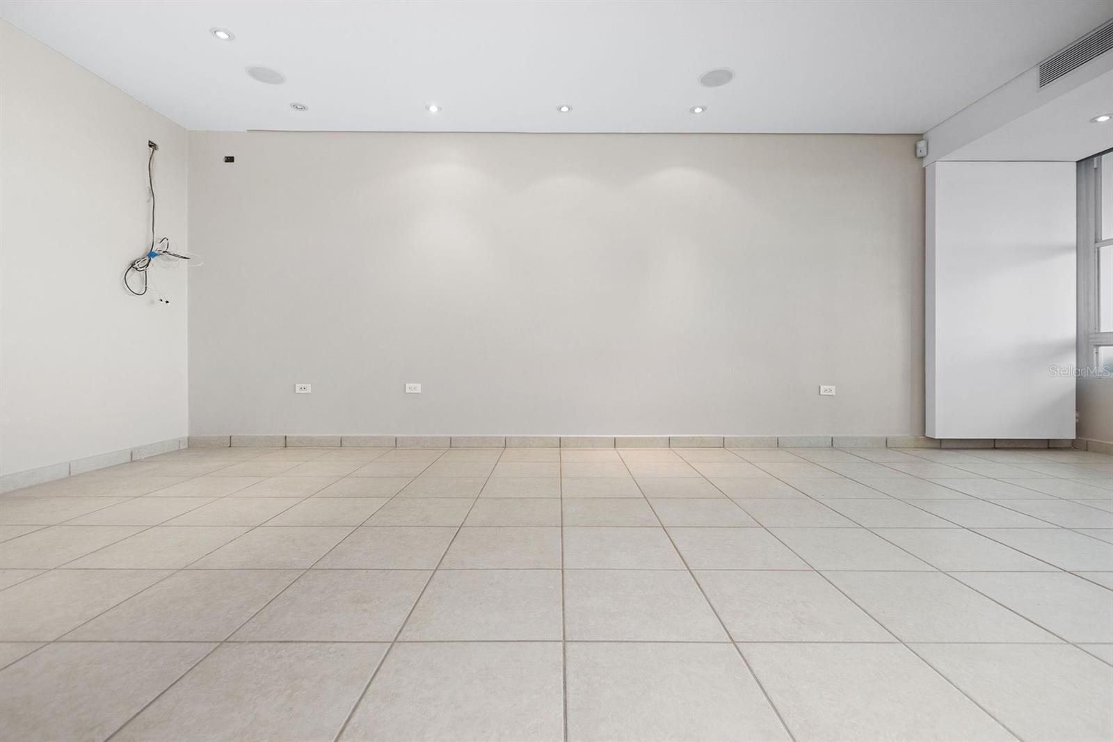 833 PLAZA DEL PRADO #202A