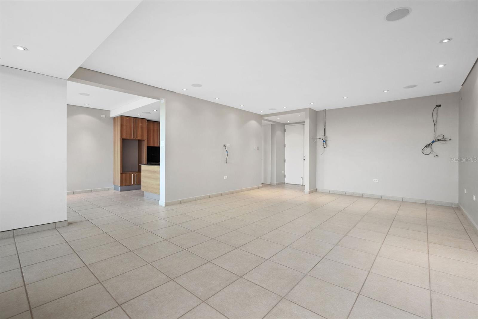 833 PLAZA DEL PRADO #202A