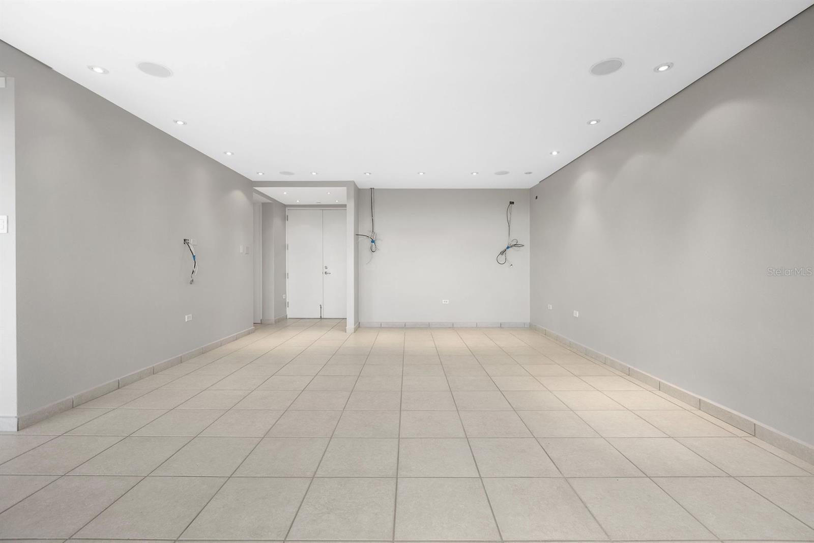 833 PLAZA DEL PRADO #202A