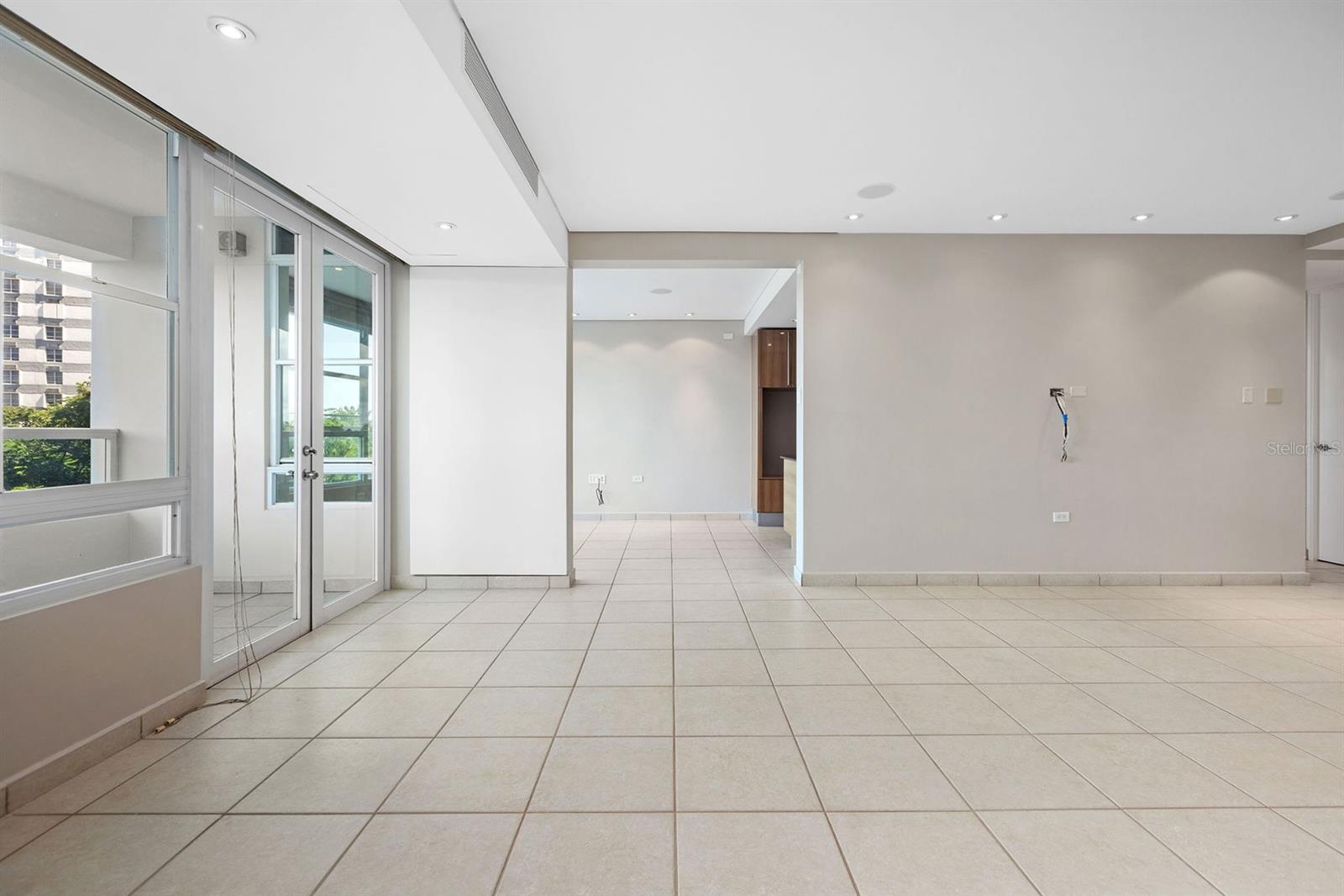 833 PLAZA DEL PRADO #202A