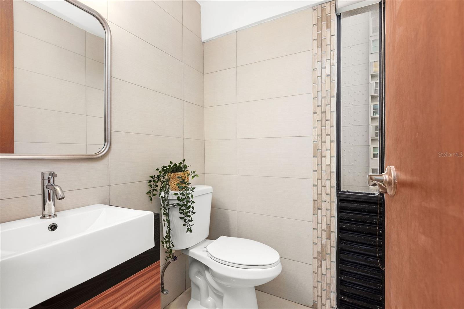 1510 ASHFORD AVE #7-E