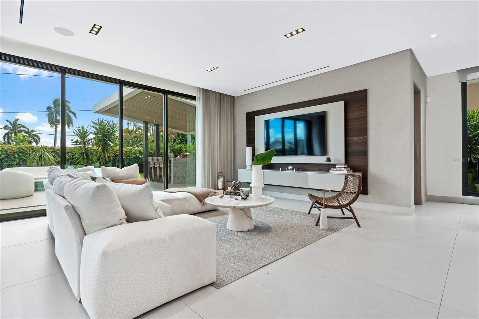 C-5 GARDEN MEADOW ST #C-5