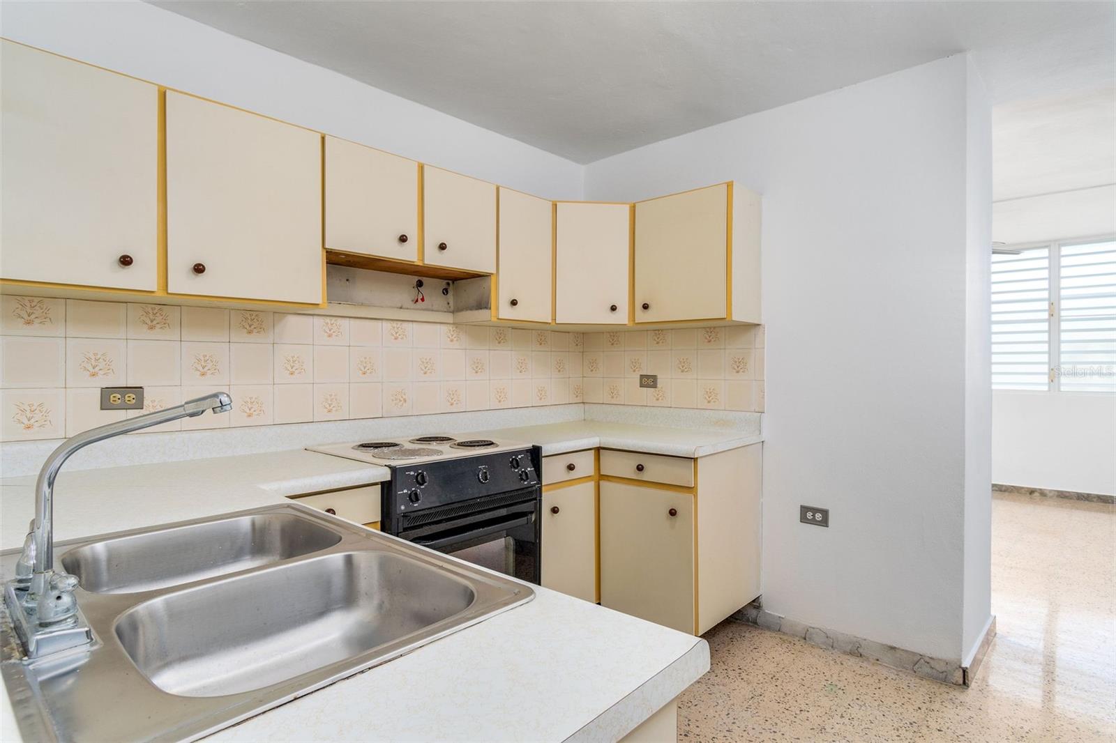 F-20 VILLAS DE CANEY CALLE AGUEBANA