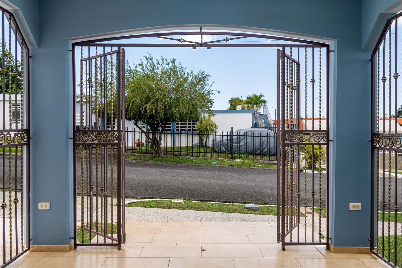 F-20 VILLAS DE CANEY CALLE AGUEBANA