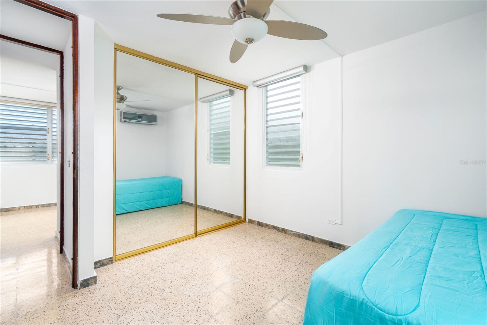 F-20 VILLAS DE CANEY CALLE AGUEBANA