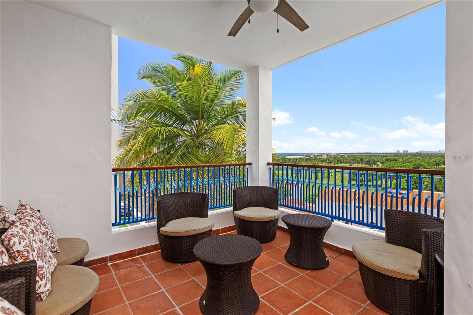 6000 RIO MAR VILLA LAS BRISAS #15A