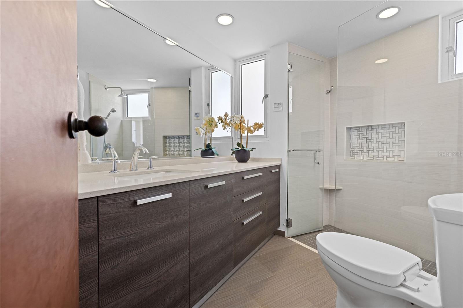 6000 RIO MAR VILLA LAS BRISAS #15A