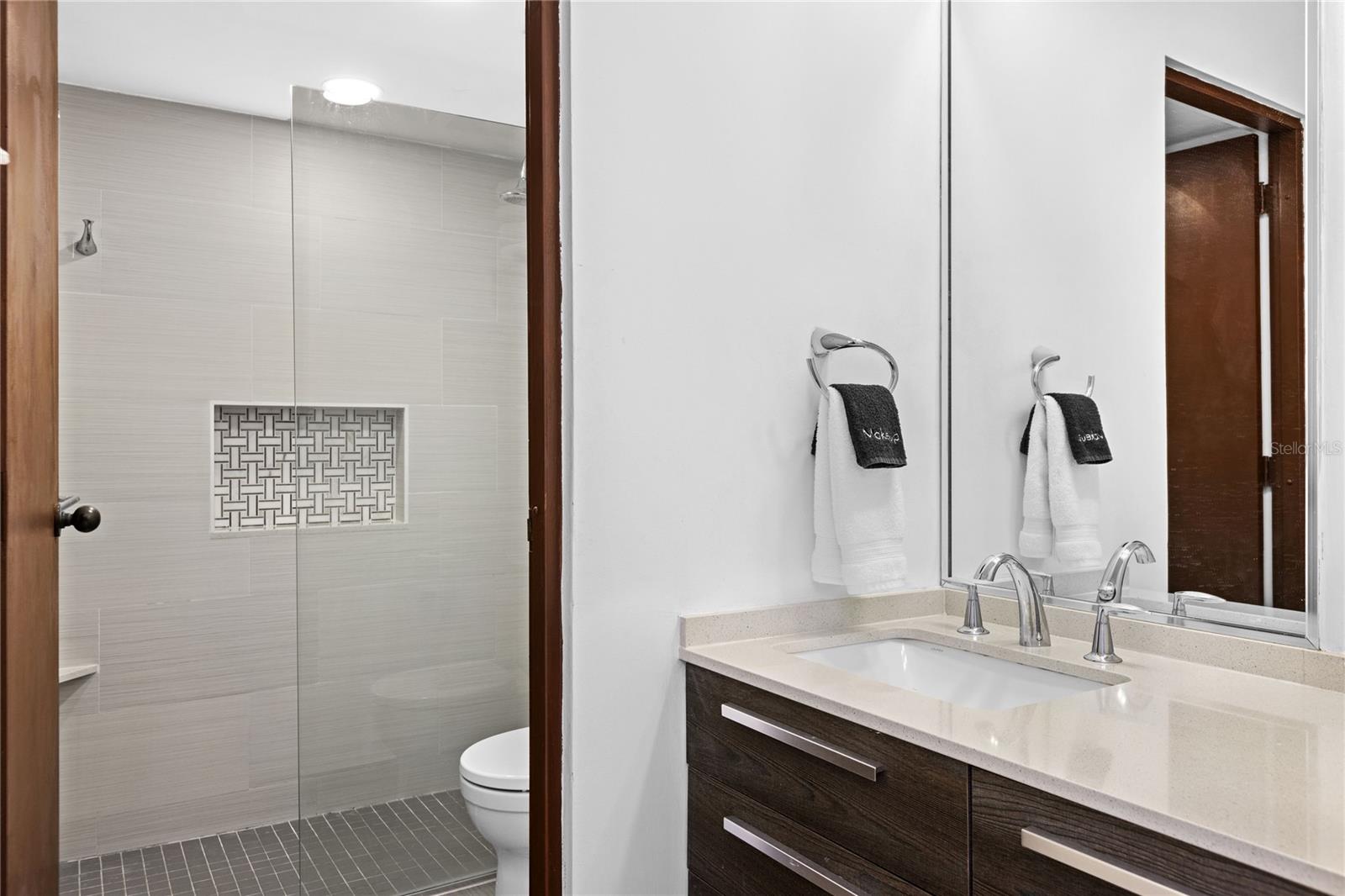 6000 RIO MAR VILLA LAS BRISAS #15A