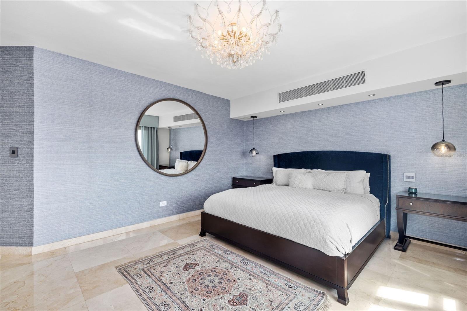 20 CARRION COURT ST #701