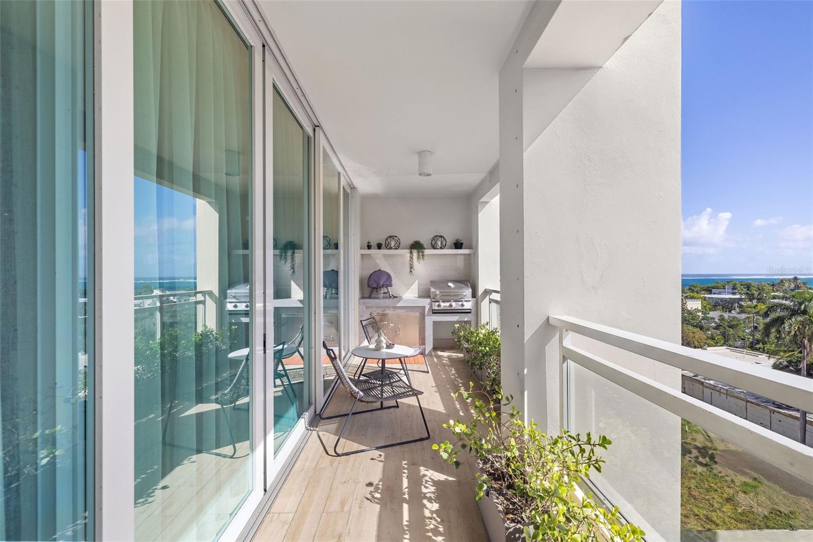 20 CARRION COURT ST #701