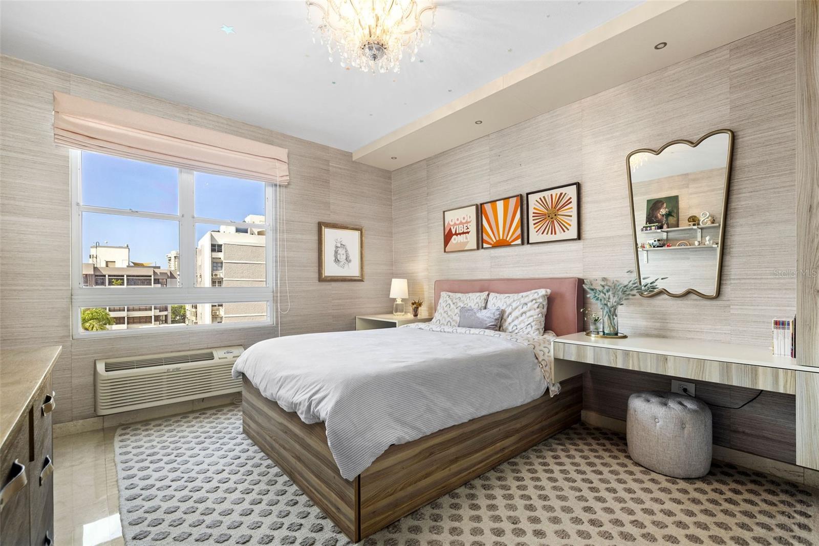 20 CARRION COURT ST #701