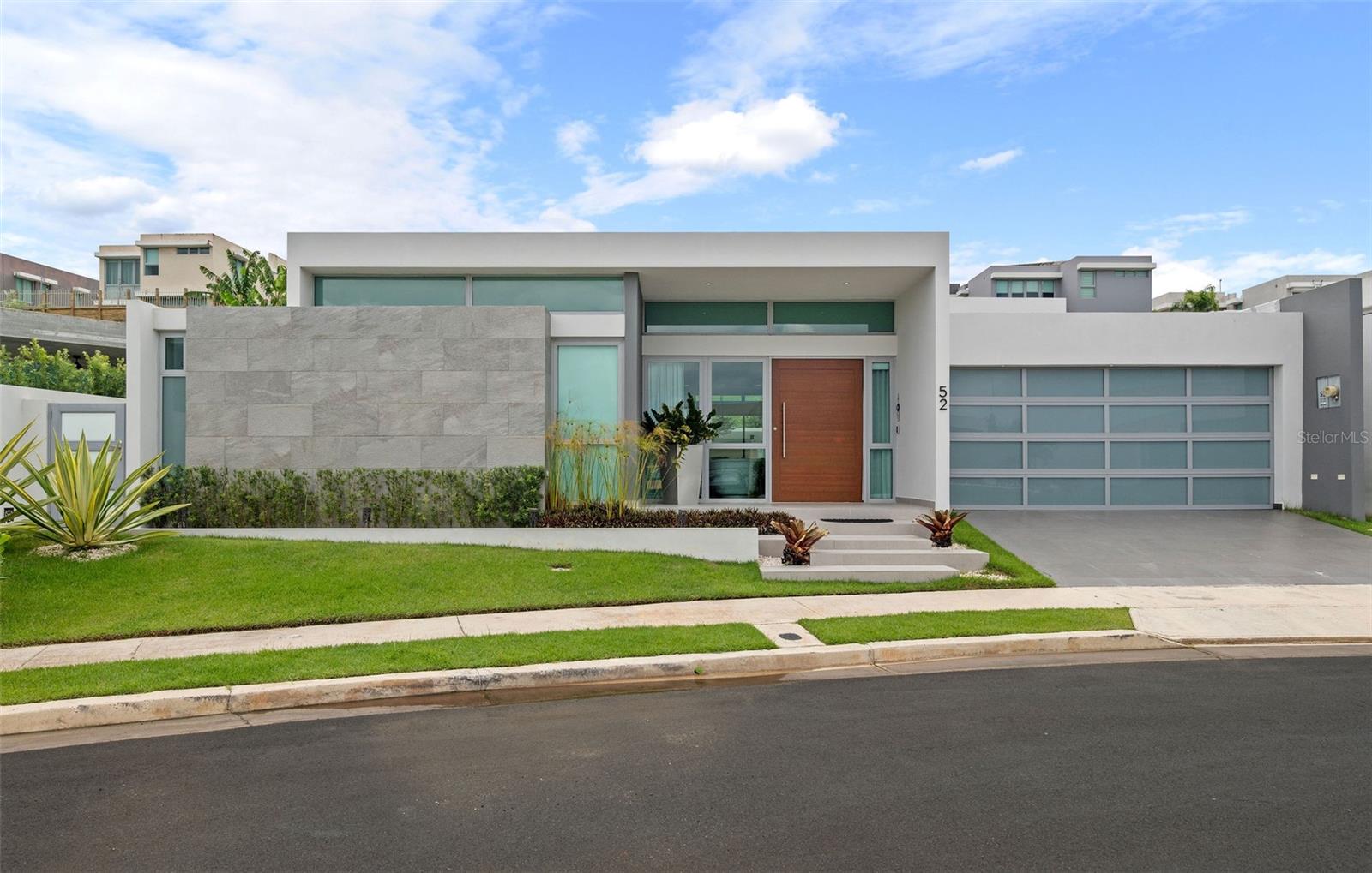 52 NACAR ST #52