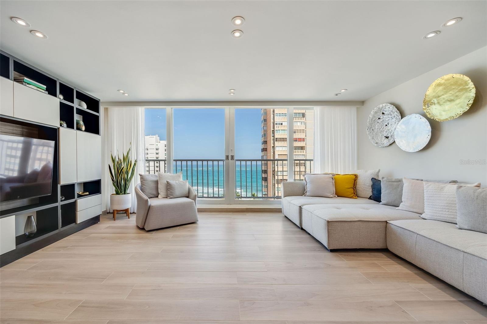 1477 AVE. ASHFORD AVE #Apt. 1203