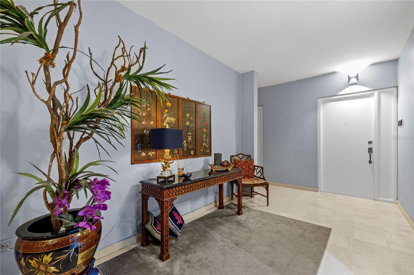 105 AVE. ORTEGON #1001