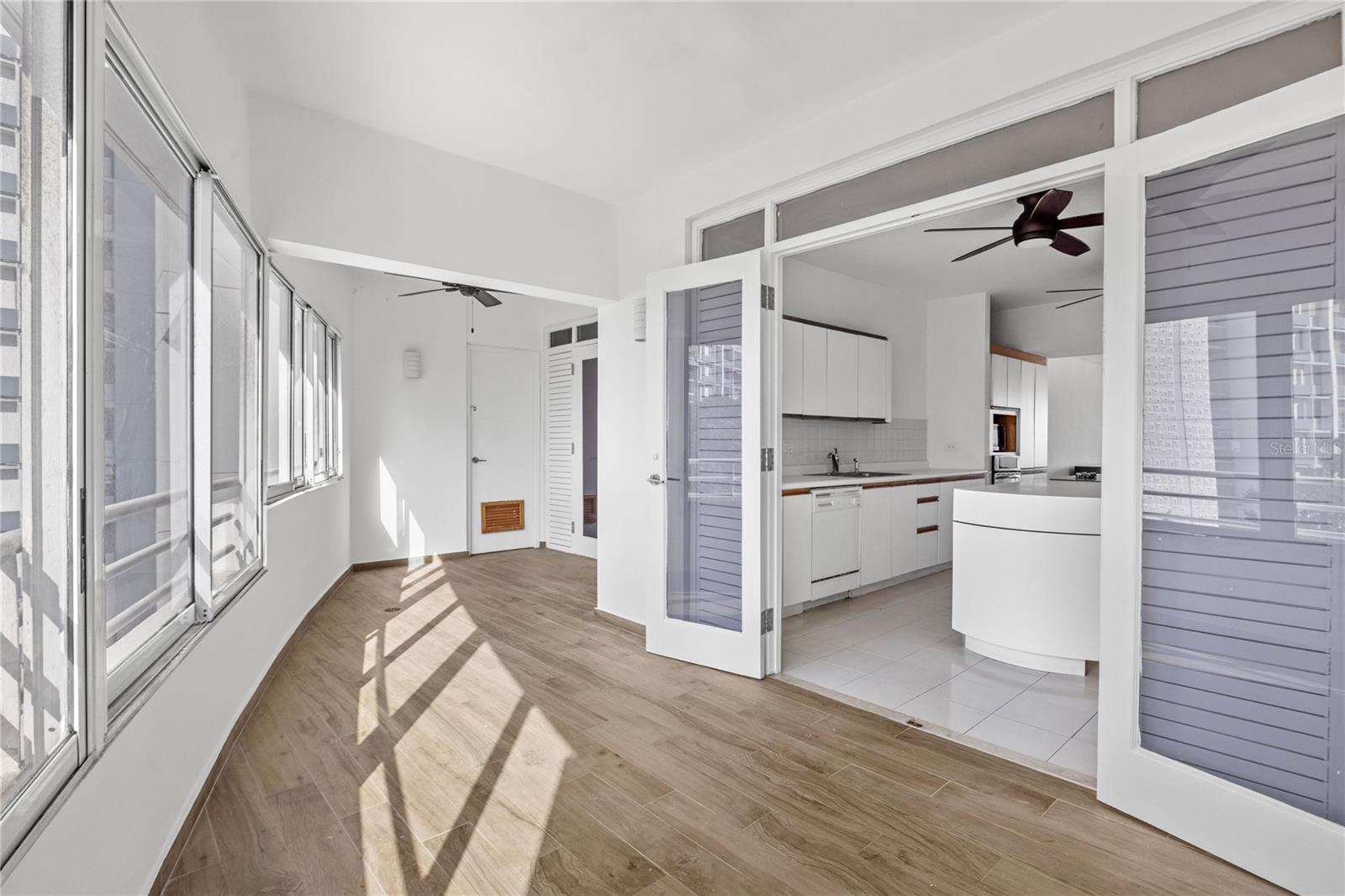 105 AVE. ORTEGON #1001