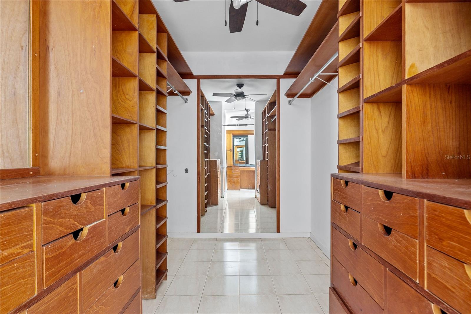 105 AVE. ORTEGON #1001