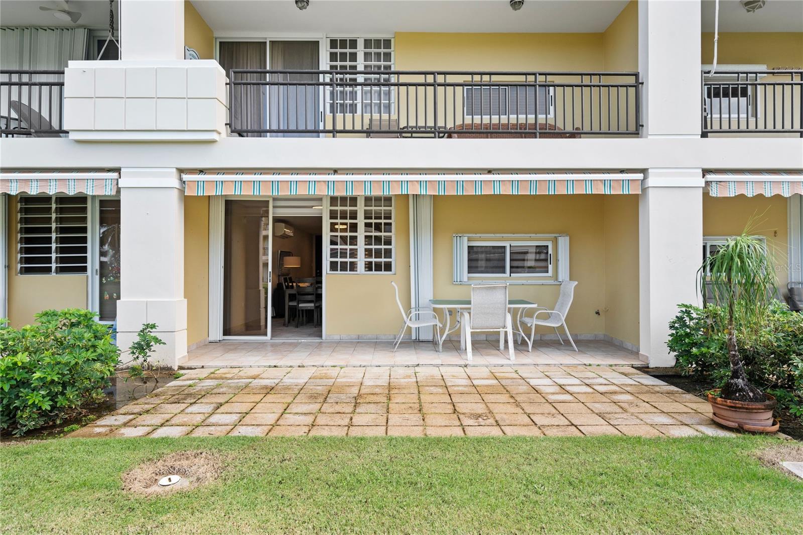 968 LAS PICUAS ST #Apt. A-7