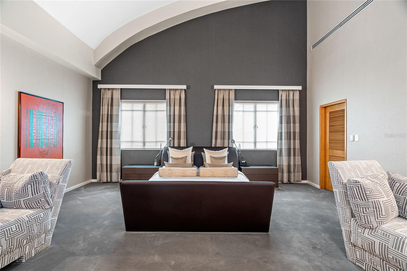 9 CASTANA ST #9