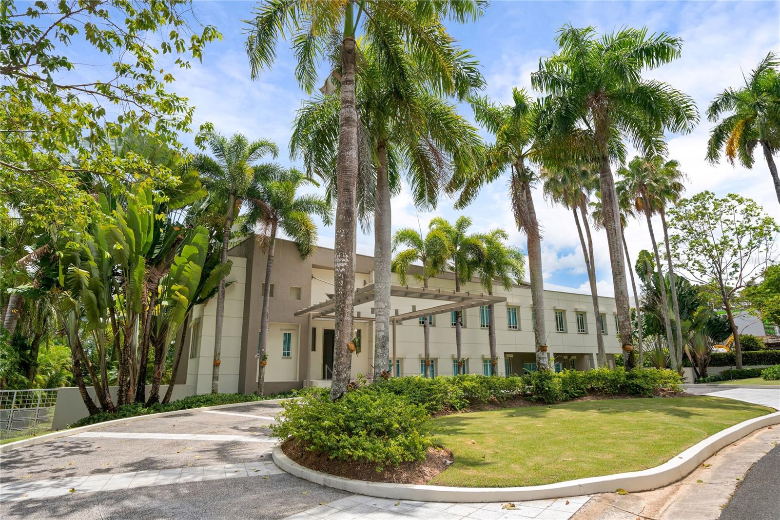 9 CASTANA ST #9