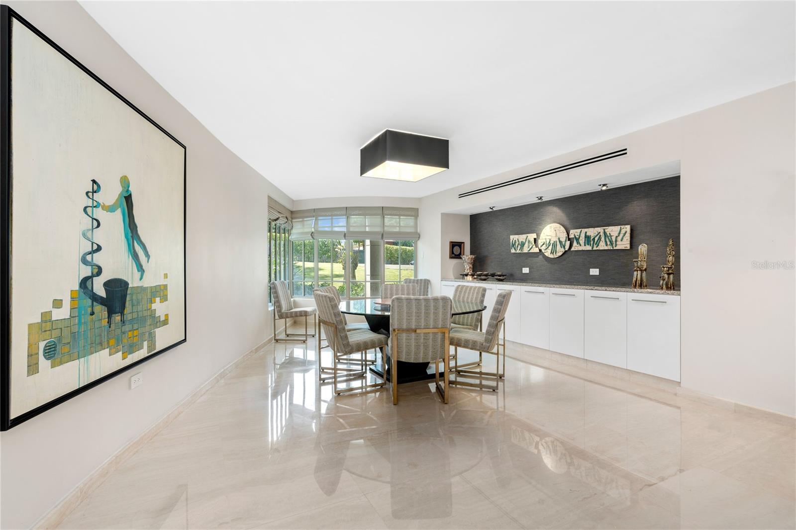 9 CASTANA ST #9