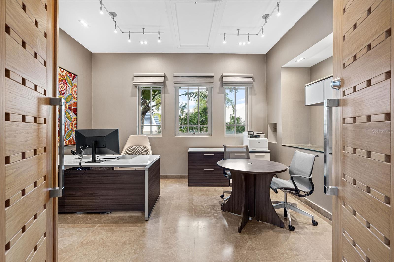9 CASTANA ST #9