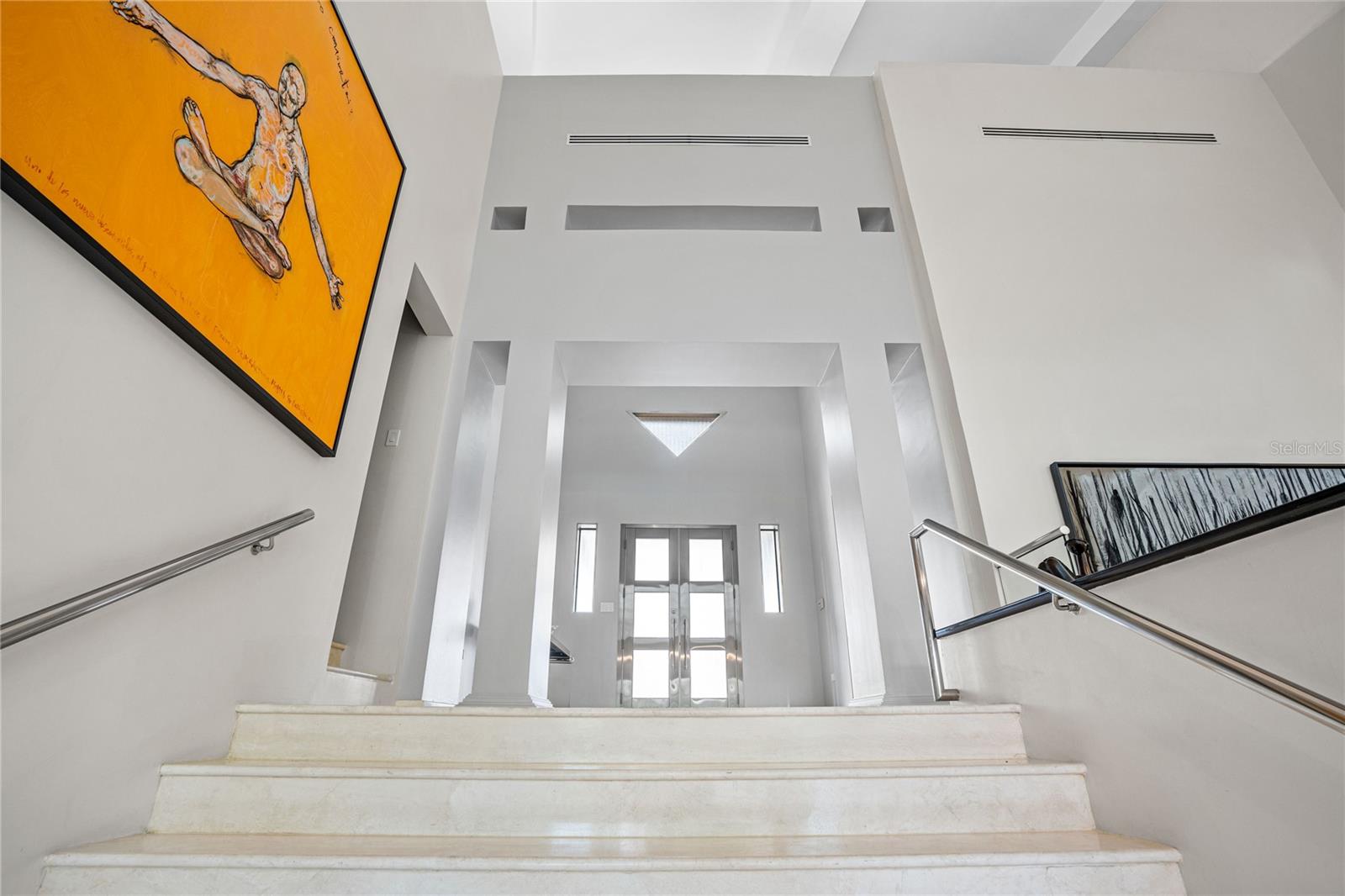 9 CASTANA ST #9