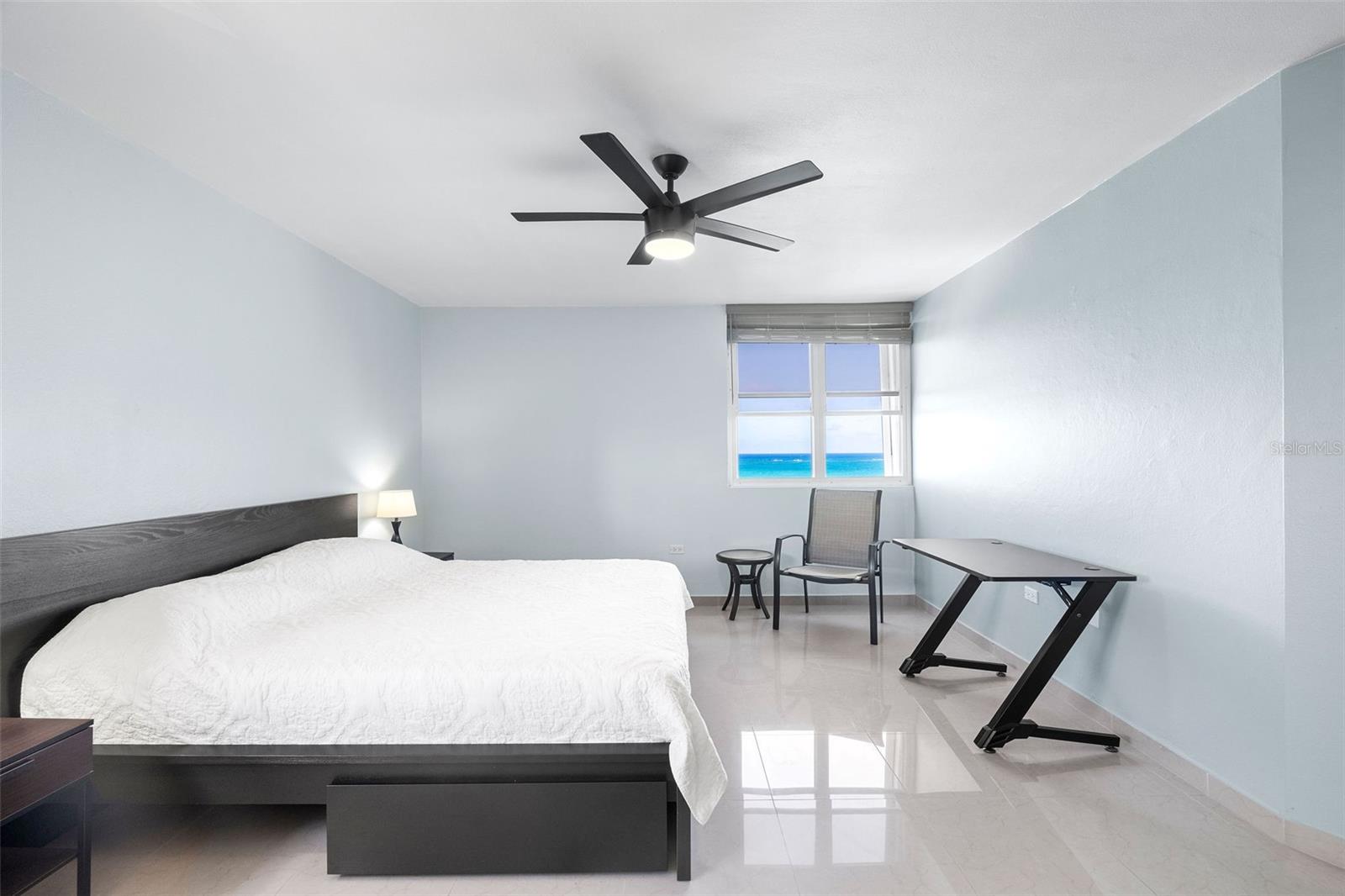 3205 ISLA VERDE AVE #804