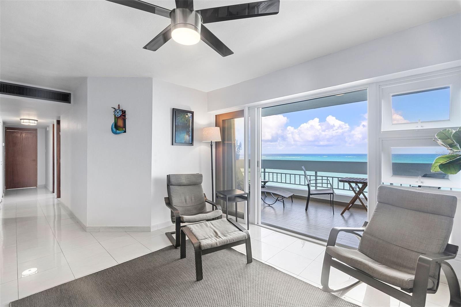 3205 ISLA VERDE AVE #804